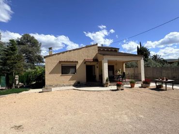 Chalet con piscina en venta en El Pilar