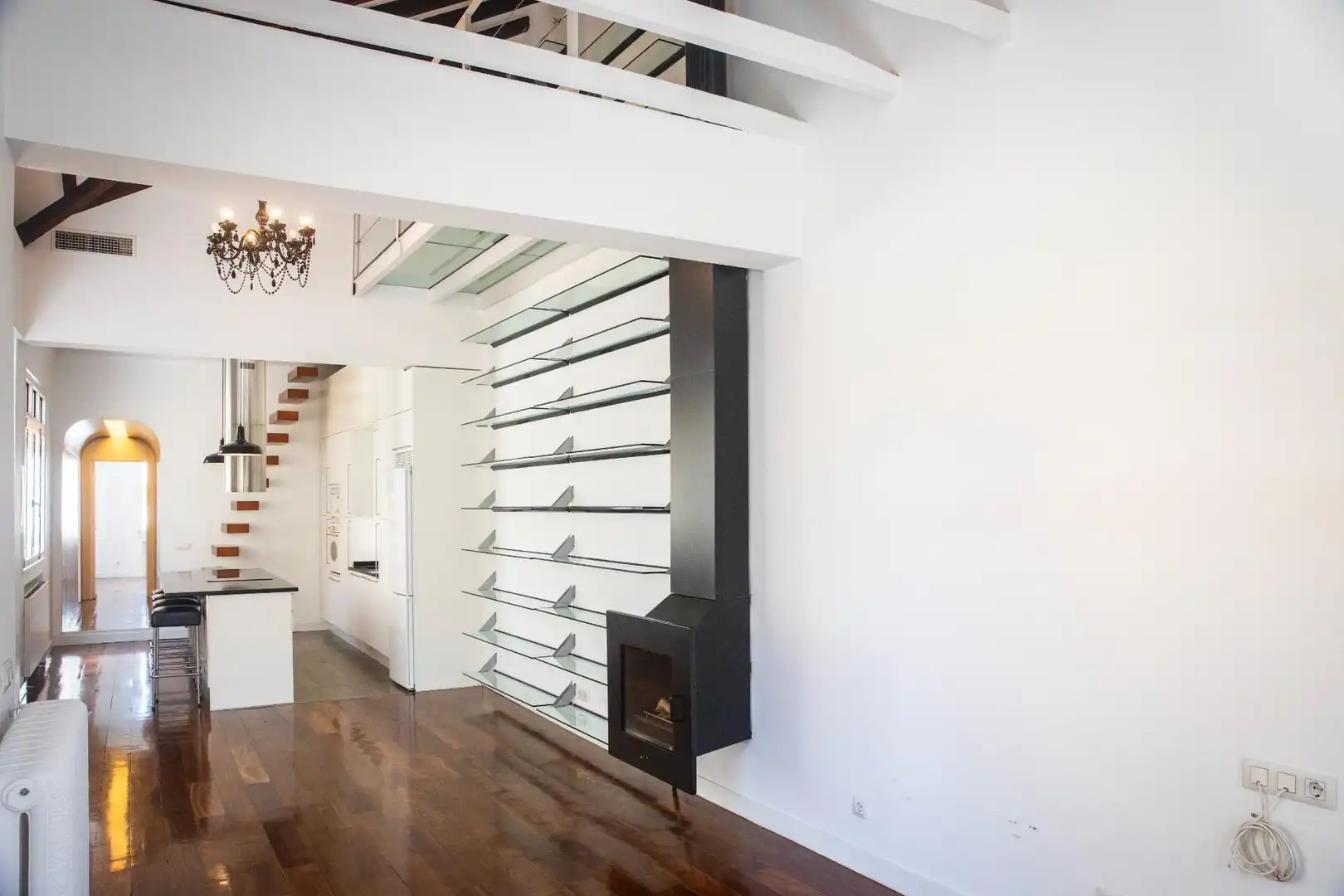 Sala d'estar de Àtic de lloguer en Madrid amb Aire condicionat, Calefacció i Parquet