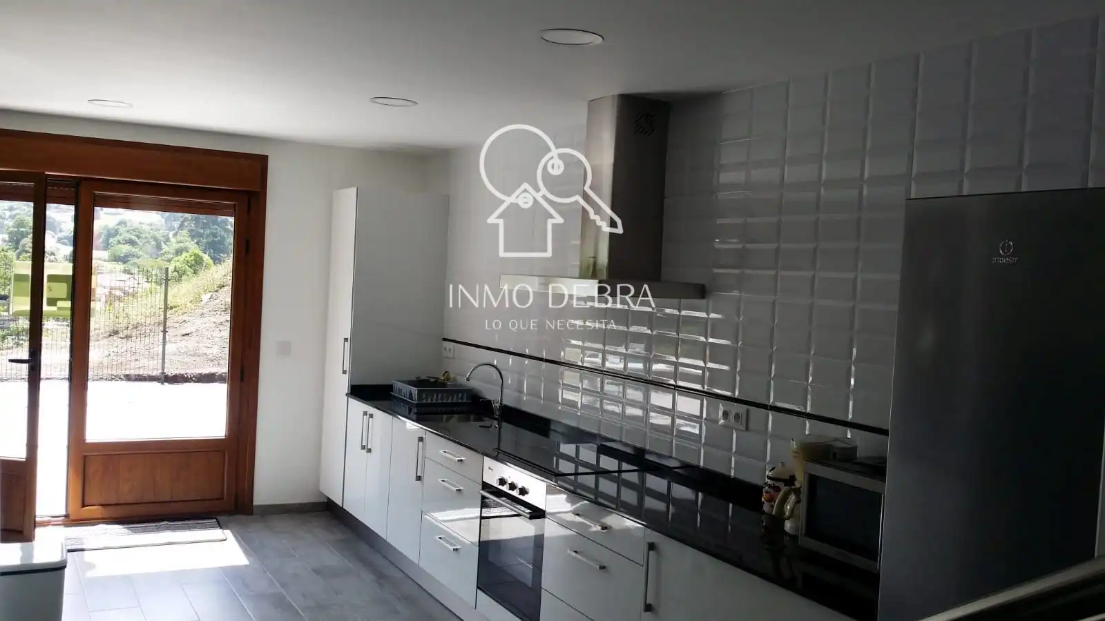 Cuina de Casa o xalet en venda en Soto del Barco amb Calefacció i Terrassa