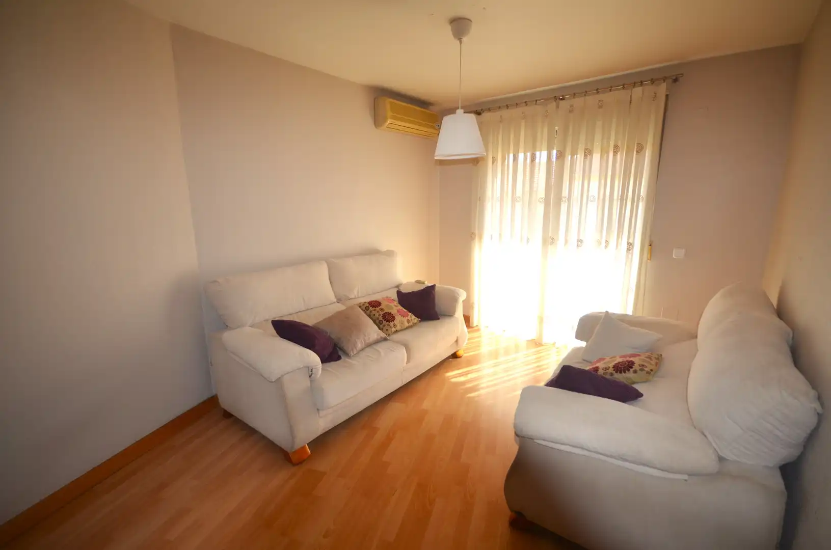Sala de estar de Piso de alquiler en Murcia con Aire acondicionado, Terraza y Trastero