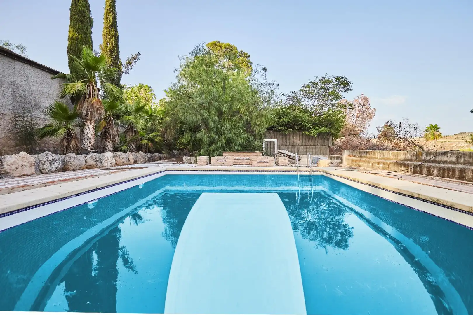 Piscina de Finca rústica en venta en Jaén con Aire acondicionado, Jardín privado y Terraza