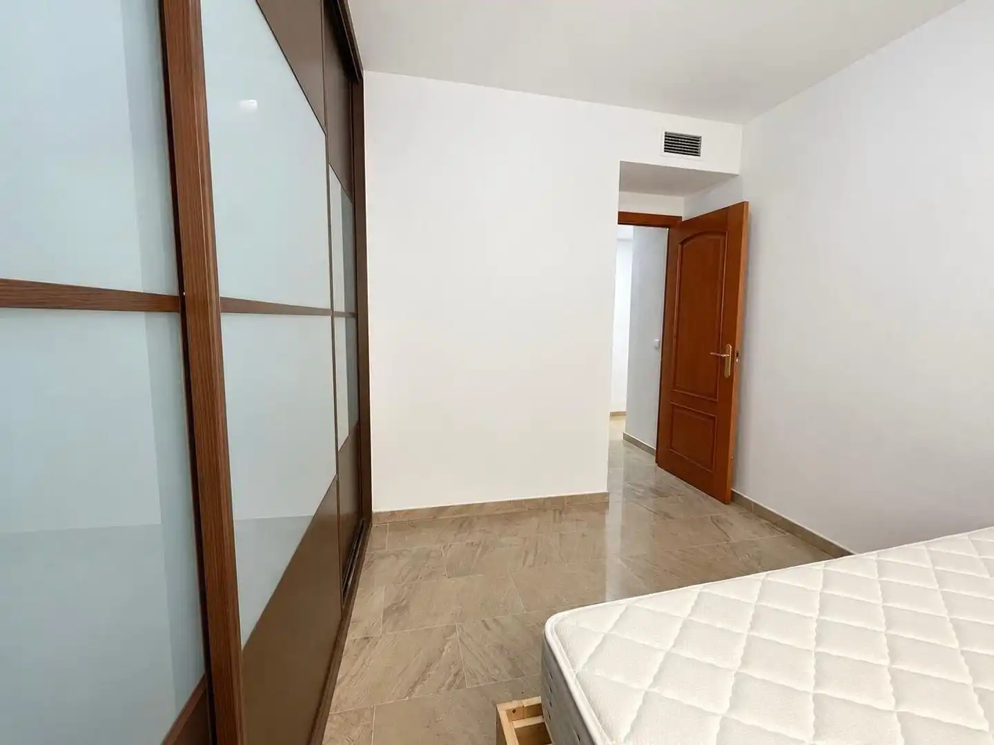 Habitación de Piso en venta en Noroeste 