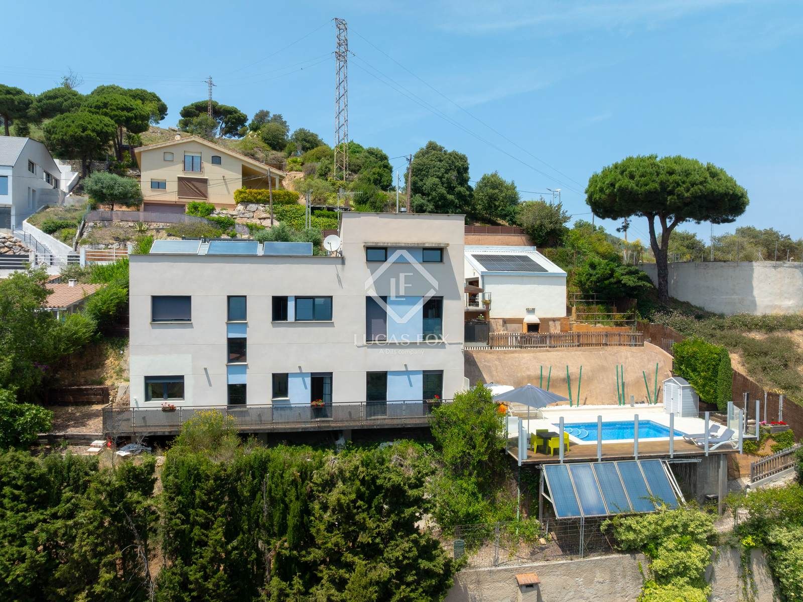 Vista exterior de Casa o xalet en venda en Alella amb Calefacció, Jardí privat i Terrassa