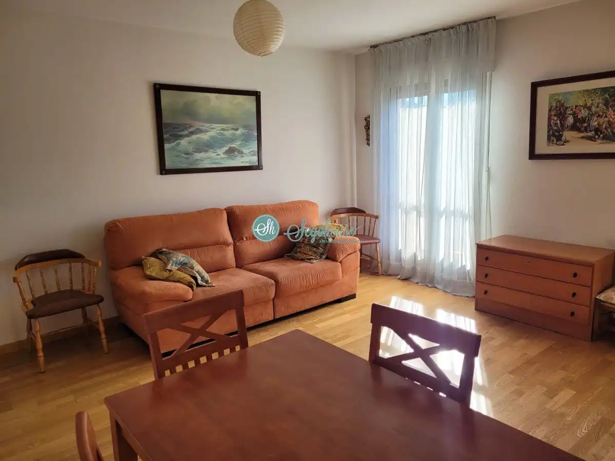 Living room of Flat for sale in Palazuelos de Eresma  with Heating, Storage room and Community pool