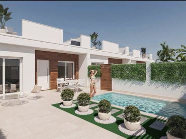 Xalet d'obra nova amb piscina en venda a Calle José de Espronceda