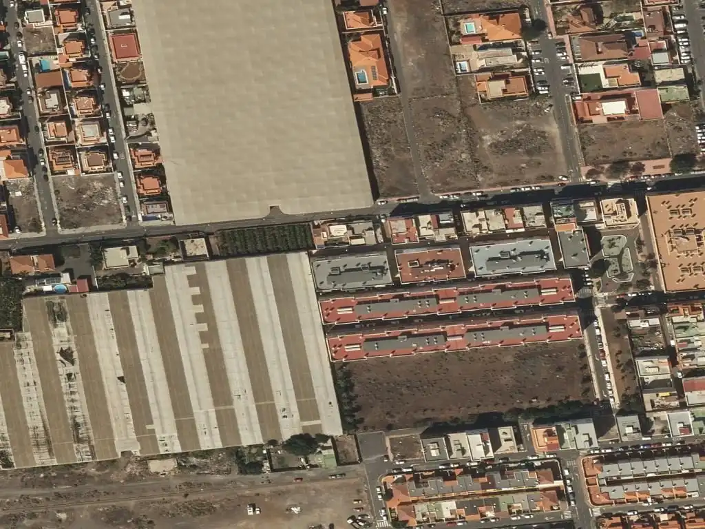 Exterior view of Garage for sale in Arona
