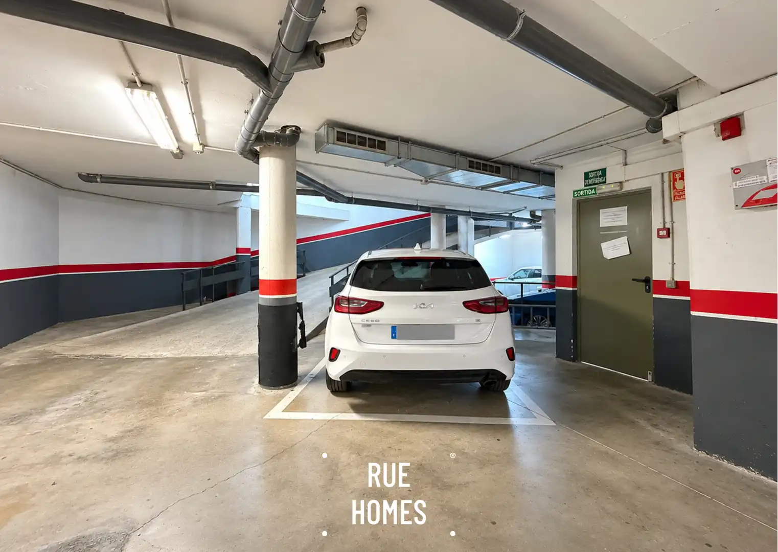 Piso con ascensor en venta en Carrer de Folch i Torres, imagen 13