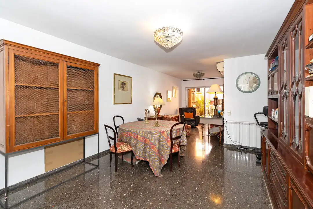 Piso con ascensor en venta en C. Julián Peña, imagen 2