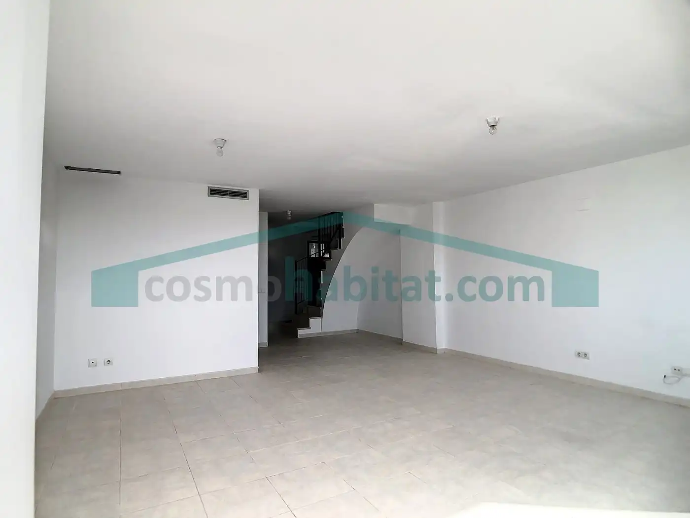 Maisonette zur Miete in L'Eliana mit Klimaanlage, Heizung und Privatgarten