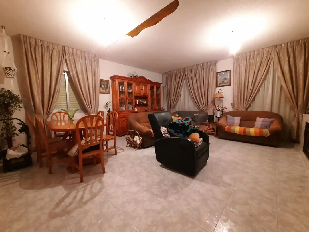 Casa adosada en venta en Hormigos