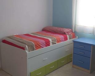 Dormitori de Pis per a compartir en Armilla amb Aire condicionat i Terrassa