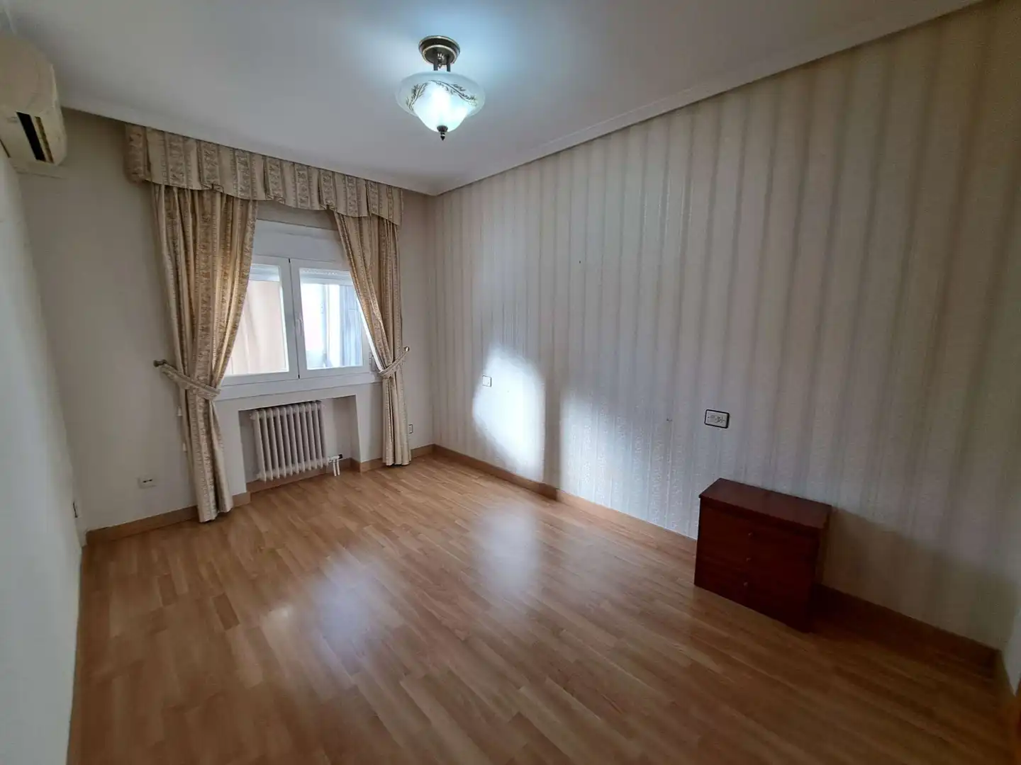 Flat for sale in Conde Aranda, San Pablo