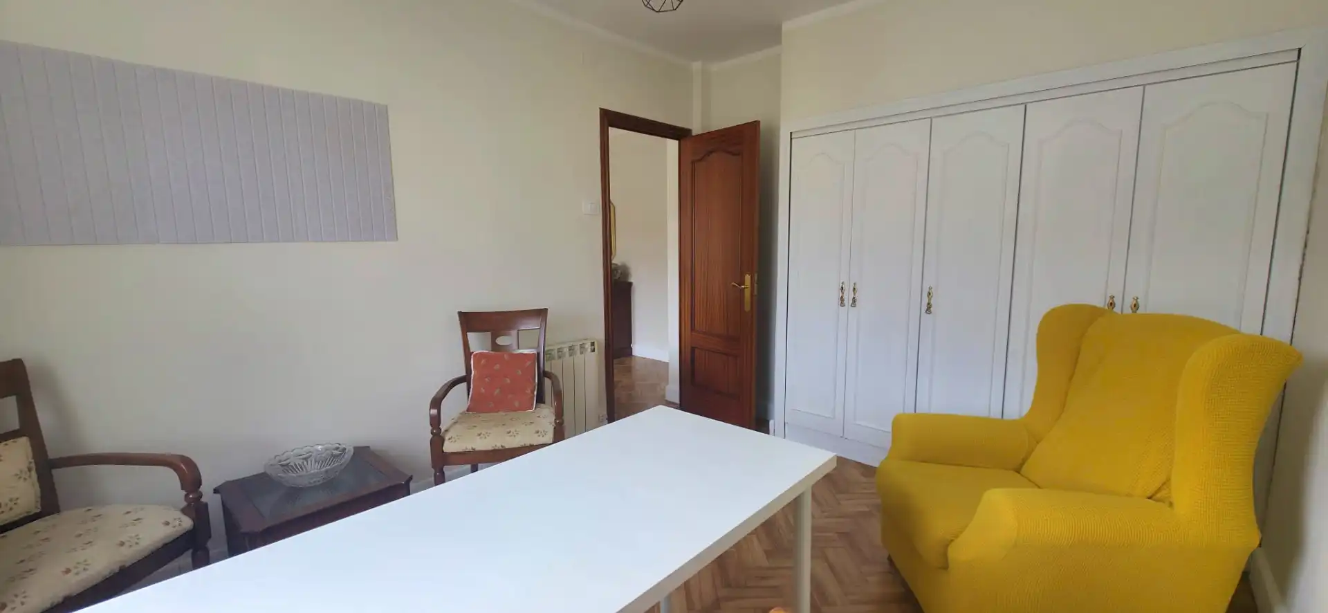 Dormitori de Pis en venda en Ferrol amb Calefacció, Moblat i Forn
