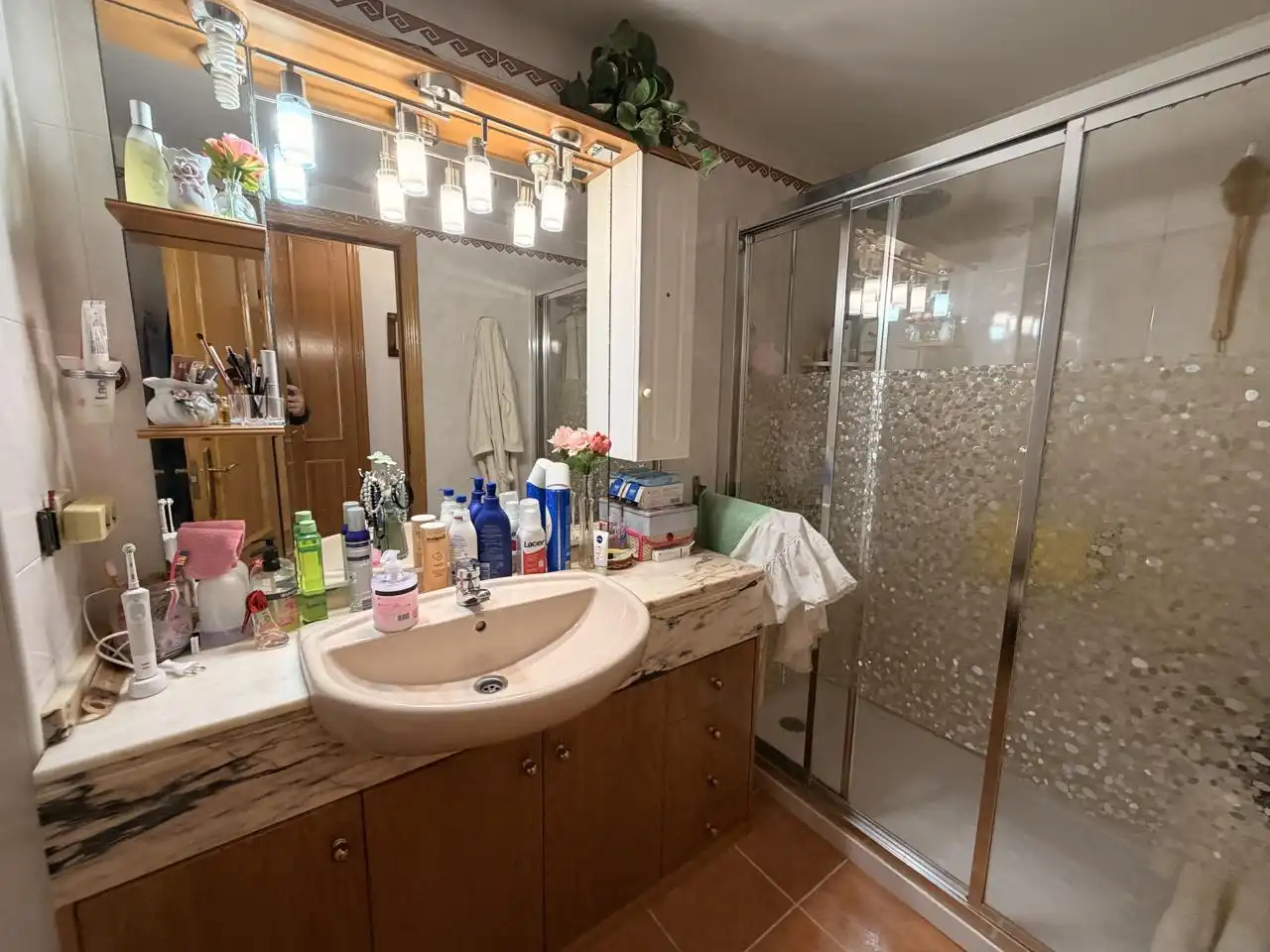 Baño de Piso en venta en Alicante / Alacant con Terraza, Trastero y Piscina comunitaria