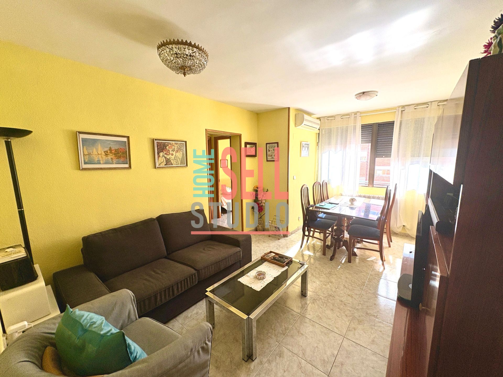 Exterior view of Flat for sale in  Madrid Capital  with Air Conditioner, Furnished and Oven