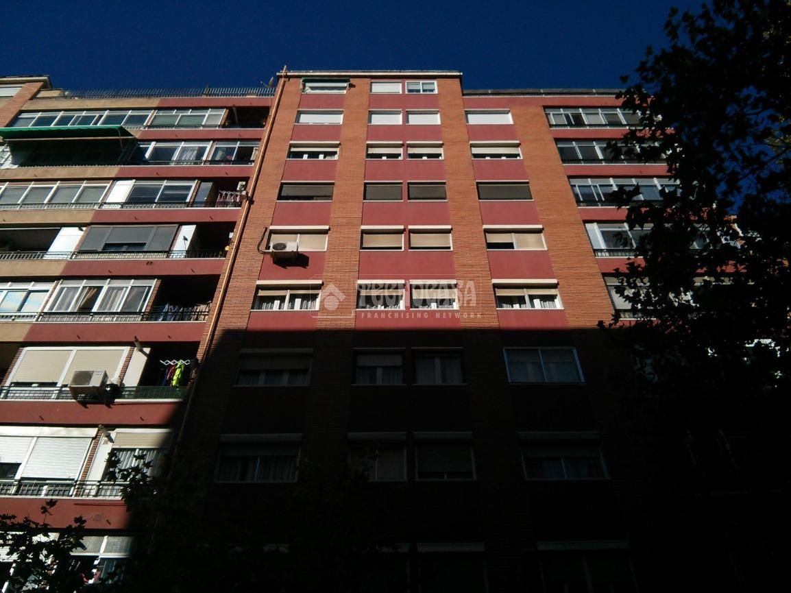 Exterior view of Flat for sale in  Zaragoza Capital  with Air Conditioner and Heating