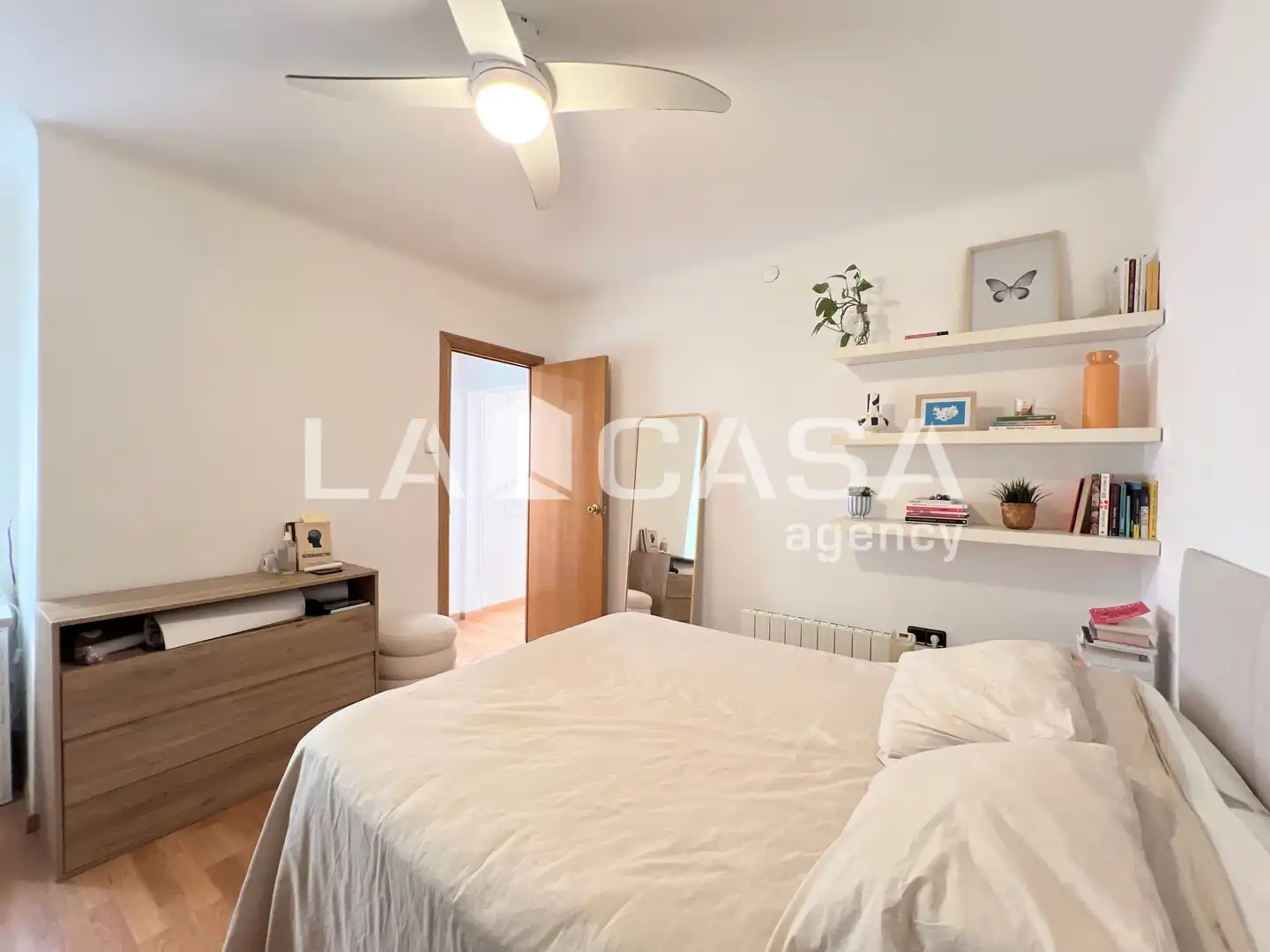 Habitación de Ático en venta en Badalona con Calefacción y Terraza