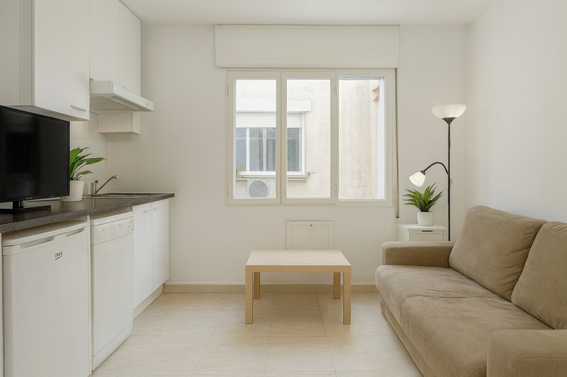 Sala d'estar de Estudi en venda en  Madrid Capital