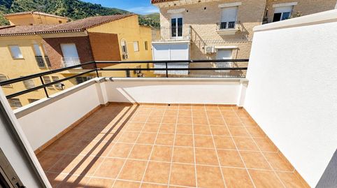 Foto 2 de Piso en venta en Camino Camino Viejo de Guejar, Cenes de la Vega, Granada