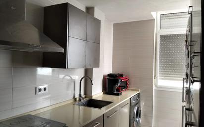 Kitchen of Flat for sale in San Fernando  with Air Conditioner, Terrace and Oven