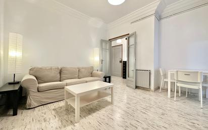 Living room of Flat for sale in  Barcelona Capital