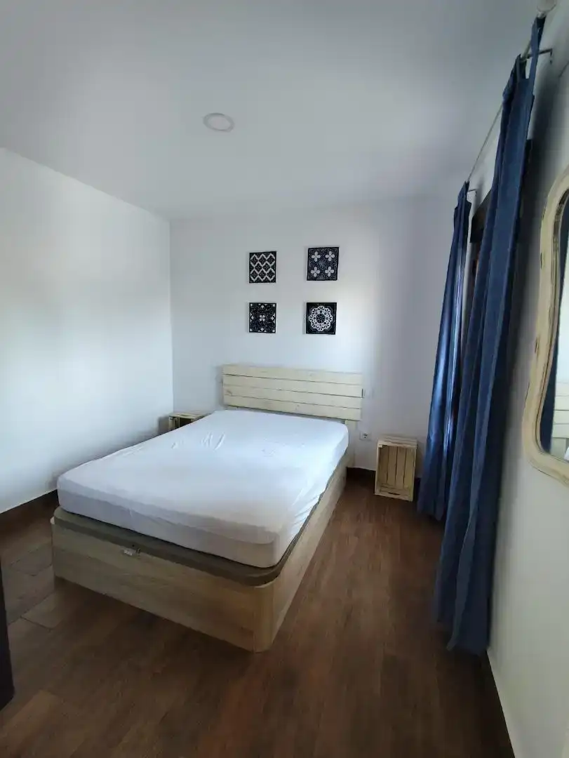 Dormitori de Apartament en venda en Cáceres Capital amb Aire condicionat i Piscina