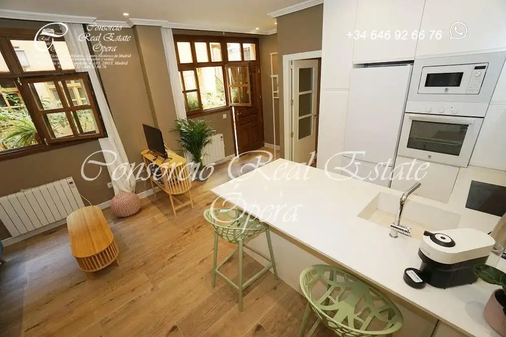 Flat for rent in Calle Bola, 2, Palacio
