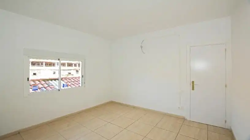 Bedroom of Flat for sale in Vic