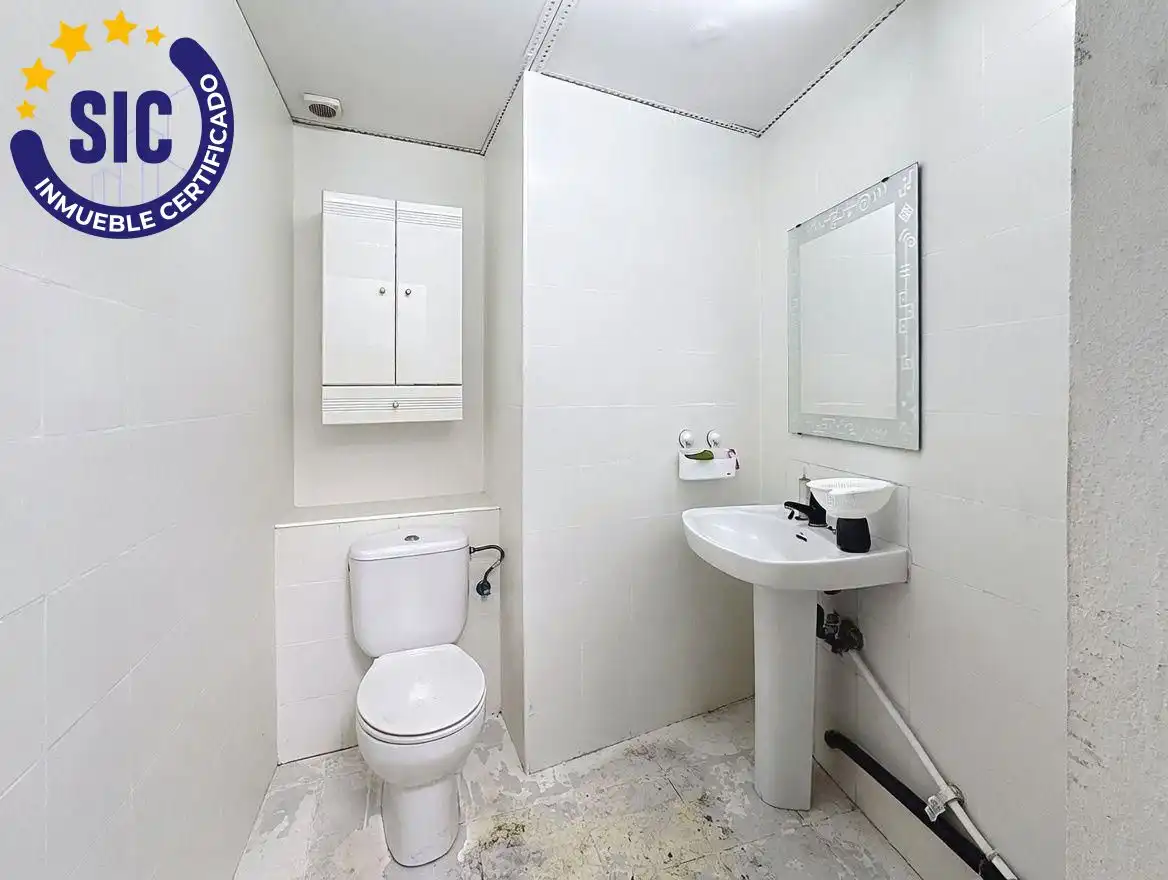 Baño de Local de alquiler en Paterna