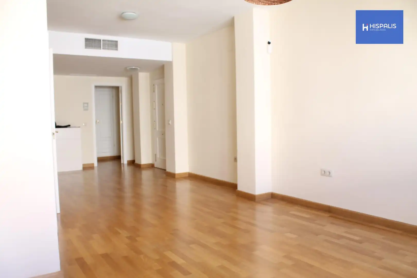 Study for sale in Sevilla  with Air Conditioner and Heating