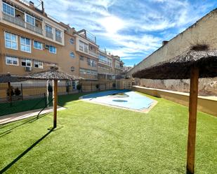 Swimming pool of Flat for sale in Arganda del Rey