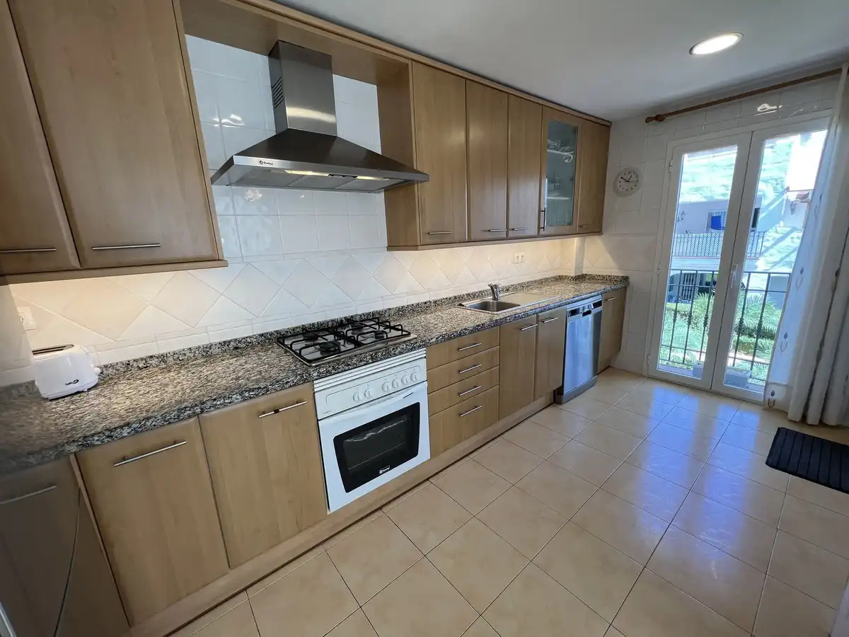 Cocina de Piso en venta en Marbella con Terraza, Trastero y Amueblado