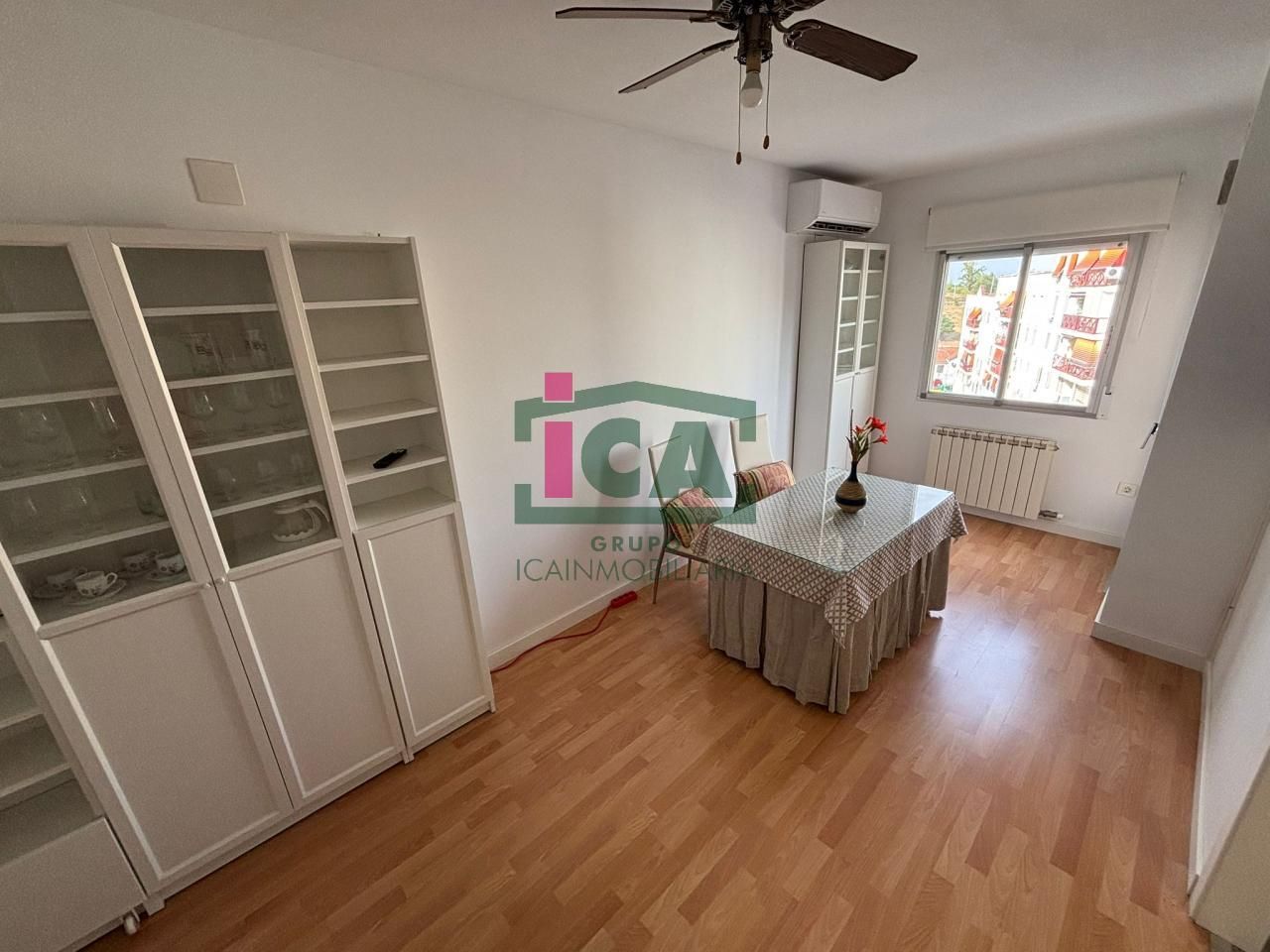 Dormitori de Apartament de lloguer en Cáceres Capital amb Aire condicionat, Calefacció i Terrassa