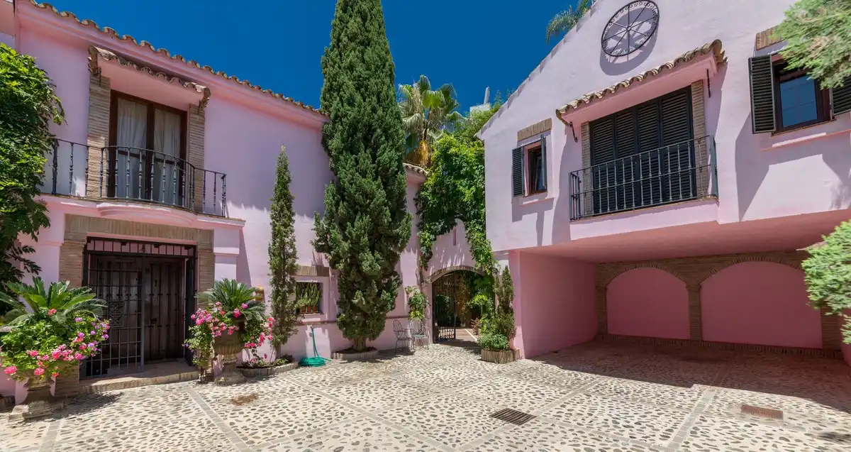 Adossat en venda a Benahavís pueblo, imagen 4