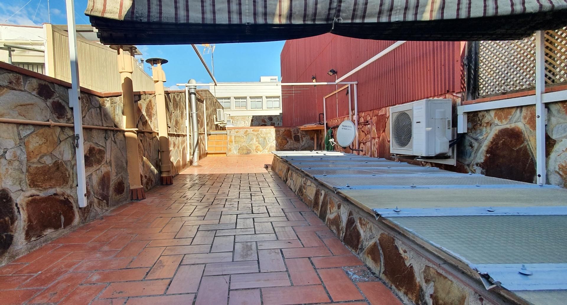 Terrace of House or chalet for sale in Sabadell  with Air Conditioner, Heating and Terrace