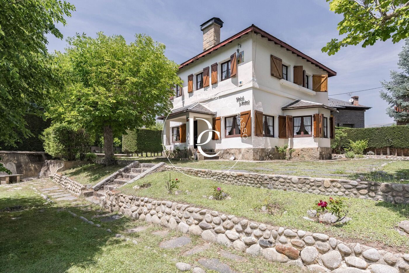Vista exterior de Casa o xalet en venda en Puigcerdà amb Calefacció, Jardí privat i Terrassa