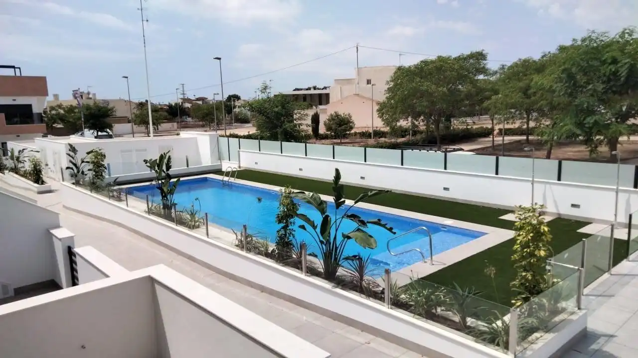 Bungalow with pool for sale in Pilar de la Horadada ciudad, imagen 4