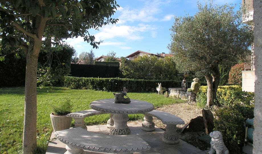 Foto 1 de Casa o xalet en venda a Etxabarri-ibiña, Zigoitia, Araba - Álava