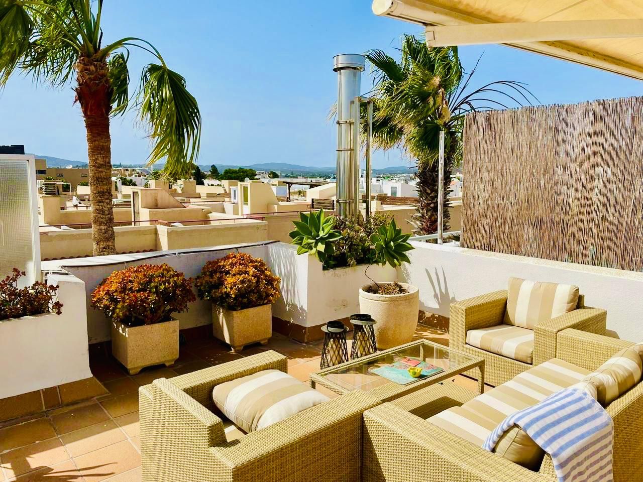 Terrassa de Casa adosada de lloguer en Eivissa amb Aire condicionat, Jardí privat i Terrassa