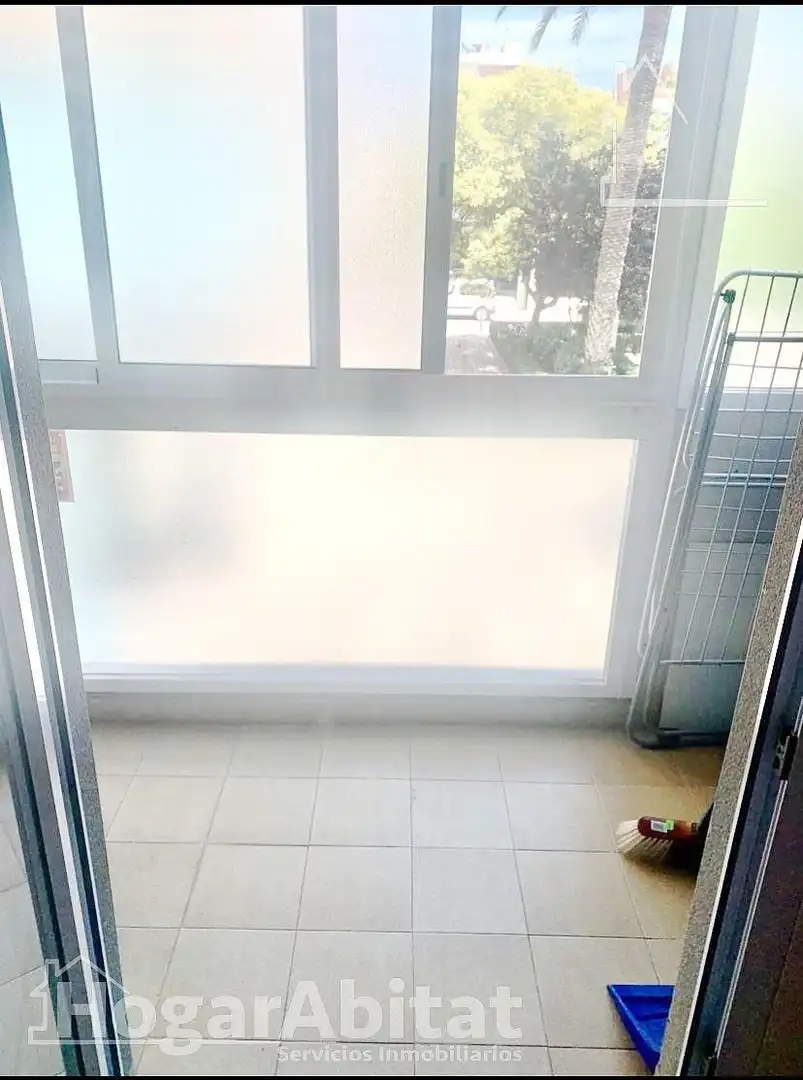 Vista exterior de Piso en venta en Sagunto / Sagunt con Aire acondicionado, Calefacción y Terraza