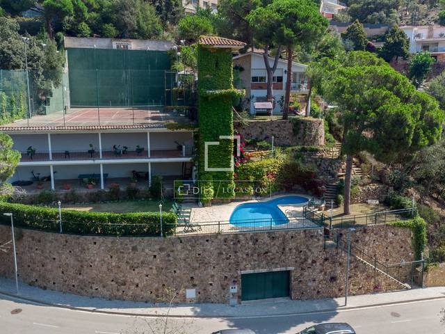 Casa-chalet en Venta en Canyelles