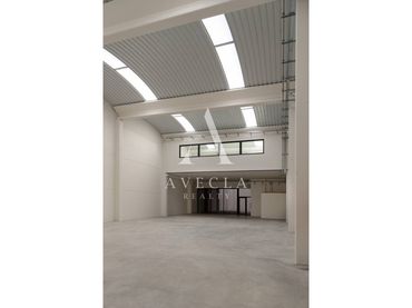 Nave industrial in affitto a Calle Drets Humans 5