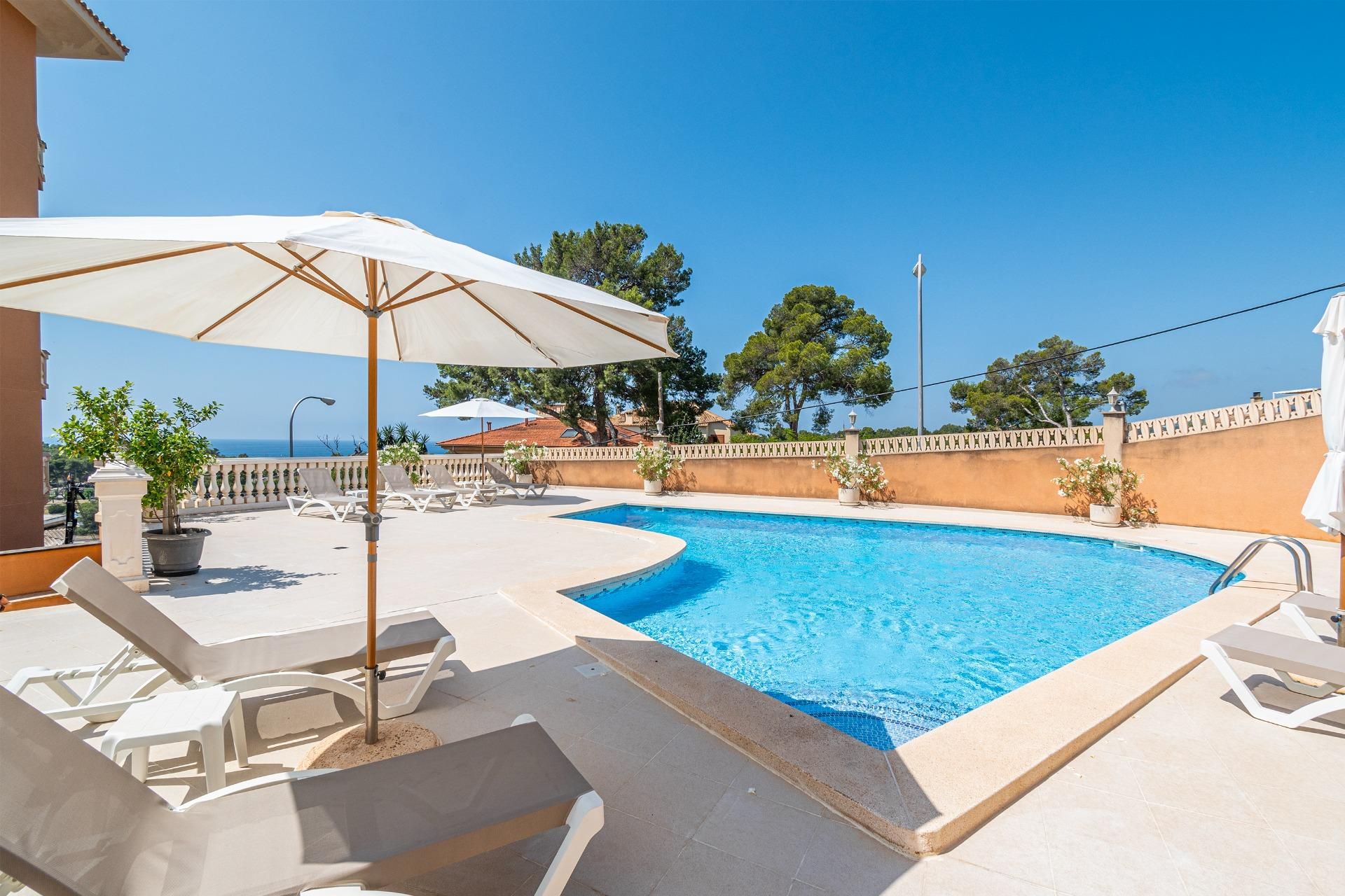 Piscina de Planta baixa en venda en  Palma de Mallorca amb Aire condicionat, Calefacció i Terrassa