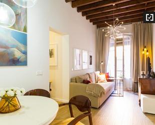 Living room of Flat to rent in  Madrid Capital  with Air Conditioner and Balcony