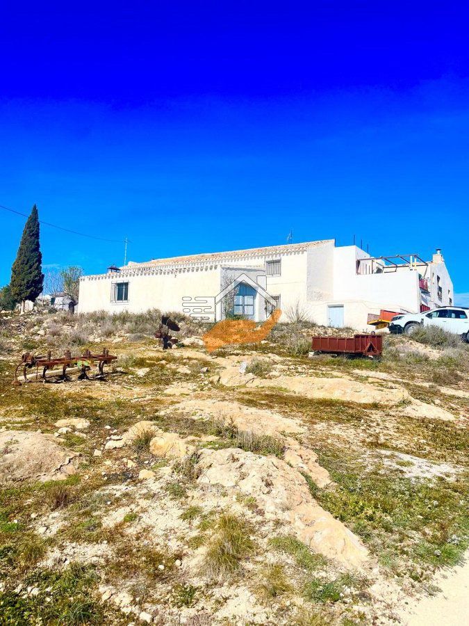 Country house for sale in Vélez-Blanco