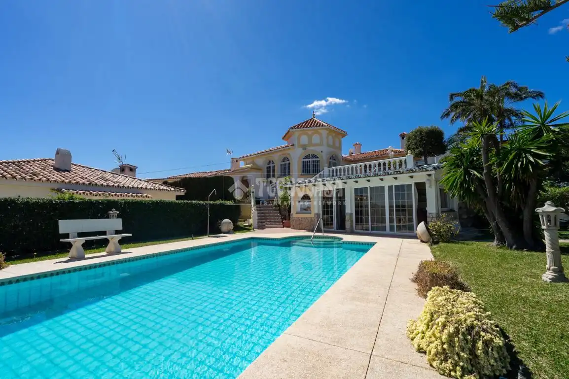 Casa amb piscina en venda a El Faro de Calaburra - Chaparral, imagen 7