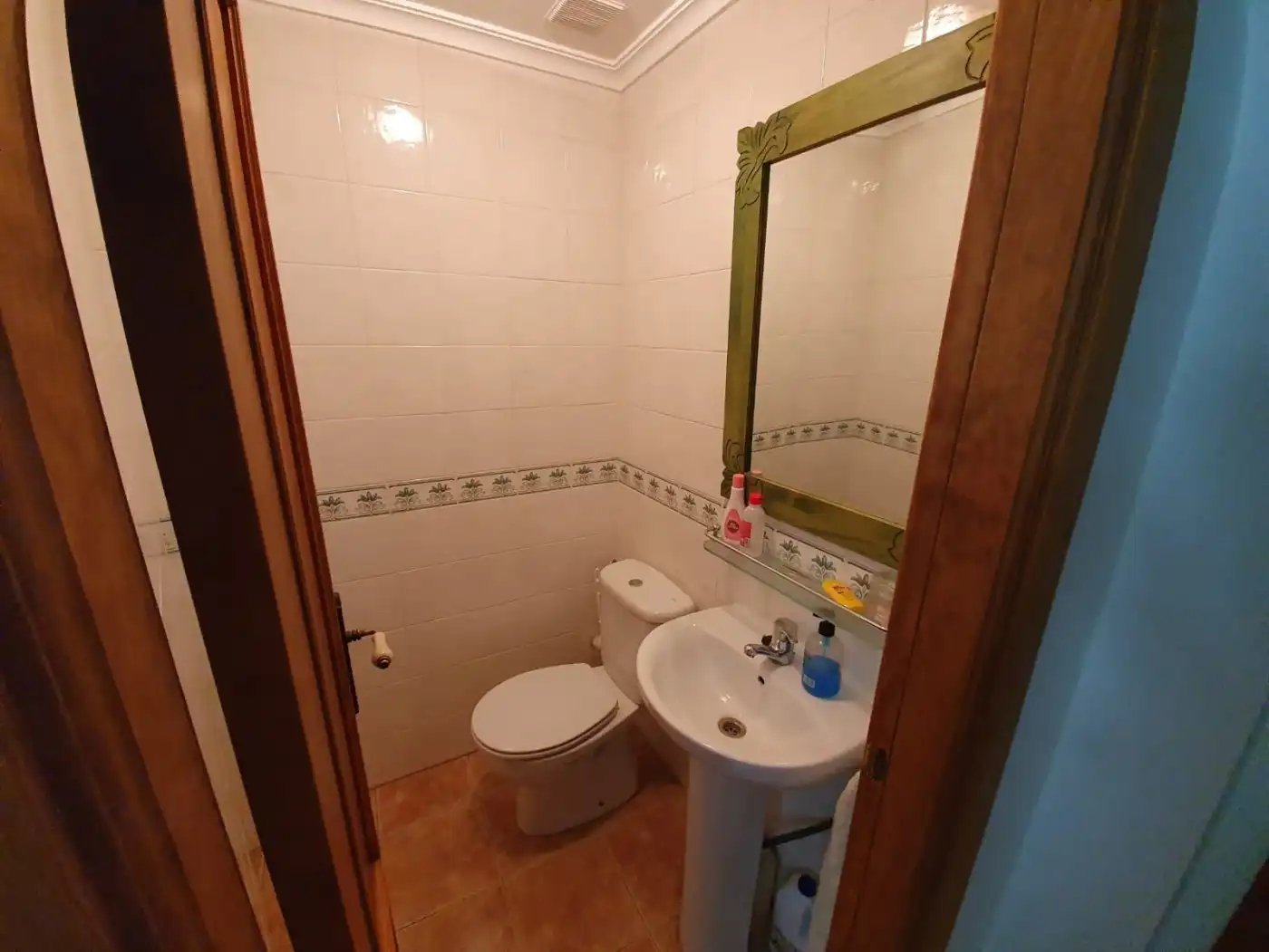 Badezimmer von Einfamilien-Reihenhaus zum Verkauf in El Pinós / Pinoso mit Möbliert
