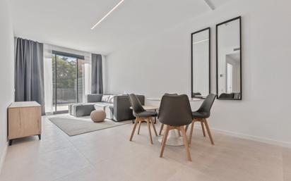 Sala d'estar de Pis de lloguer en  Barcelona Capital amb Terrassa, Moblat i Forn