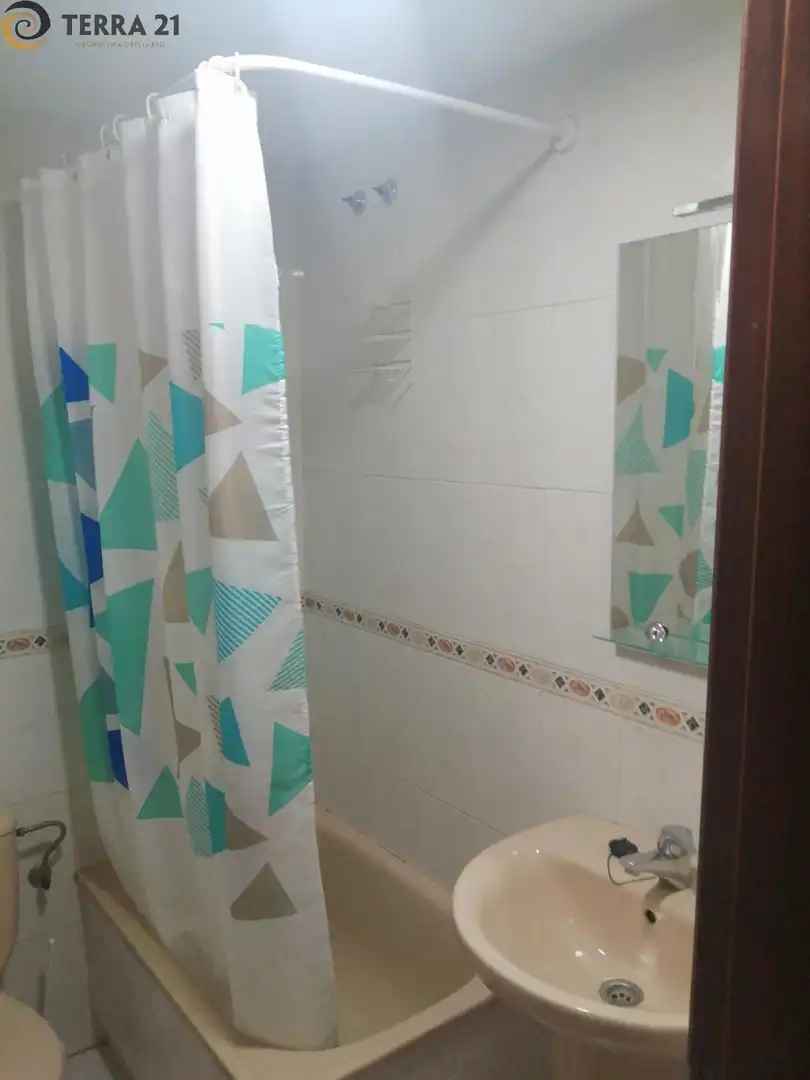 Baño de Piso de alquiler en Jaén con Terraza