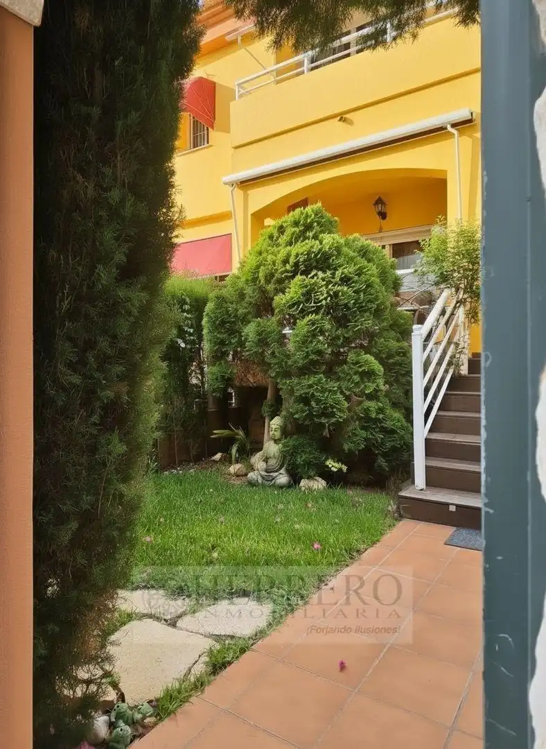 Jardín de Casa adosada en venta en Gandia con Aire acondicionado, Calefacción y Jardín privado